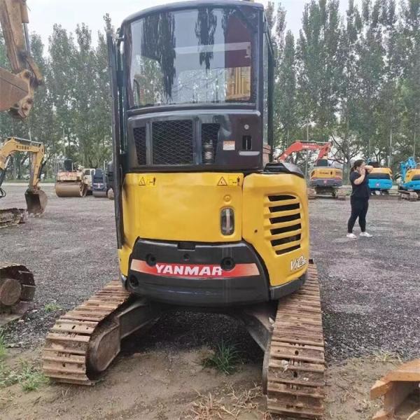 Excavadora Yanmar 35 Crawler com peso operacional de 3,6 toneladas e cilindro hidráulico original
