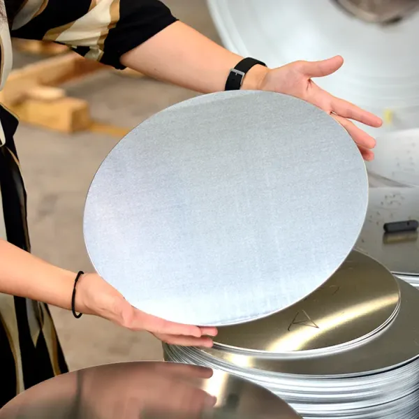 201 Grade Cold Rolled Stainless Steel Circle with BA Surface for Kitchen Utensils