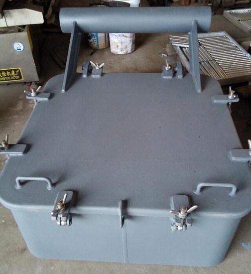 Quick Action Marine Hatch Cover Small Size 450x630mm Fast Opening And Closing