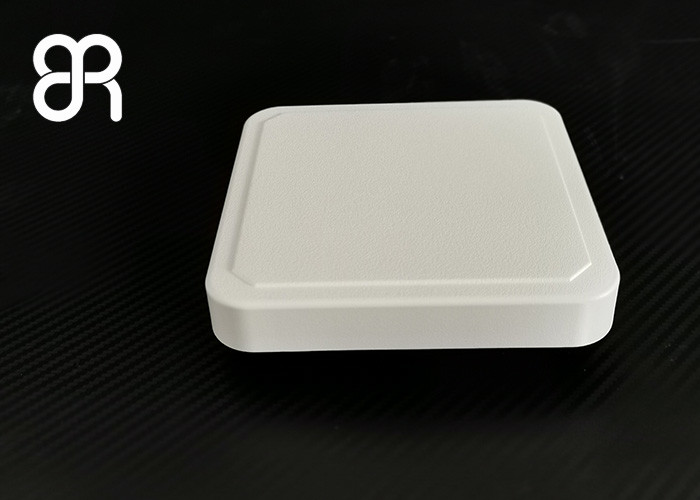 Увеличение 6dBic антенны IP67 UHF RFID размера молока белое небольшое прочное для читателя IOT