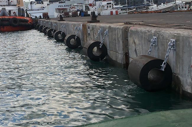 Эффективная защита Цилиндрические морские крылышки обеспечивают надежную защиту береговой линии