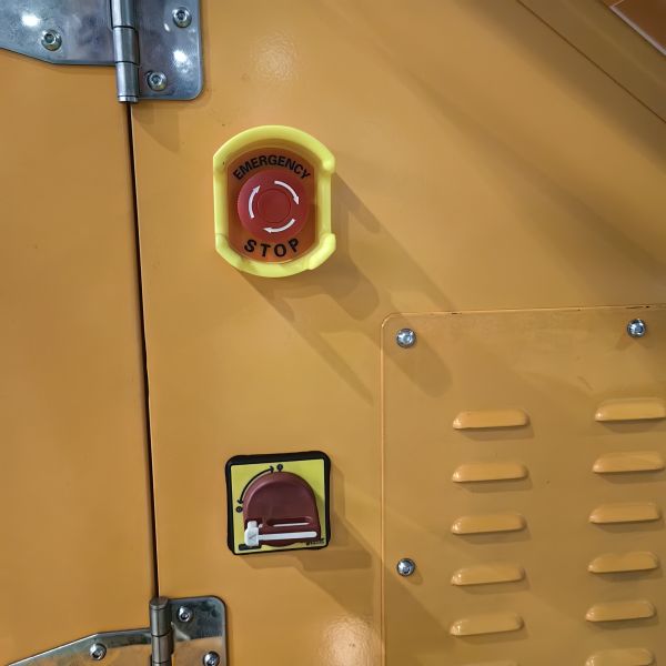 Stable Power Supply Solar Powered Floodlight Lighting Trailer For Desert Lighting