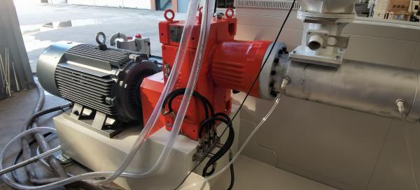 Single Screw Extruder Pipe Machinery PE HDPE Pipe Extrusion Production Line
