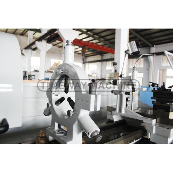 Metal Turning 410mm Swing Horizontal Lathe Machine Tool at with and 0.01mm Roundness