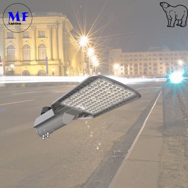30W-240W Alta potência LED Street Light com IP66 Ik08 impermeável para pista de estacionamento