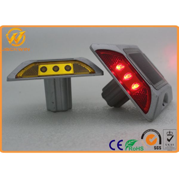 High Compression Resistant Solar Aluminum Road Cats Eyes 130 * 120 * 75mm