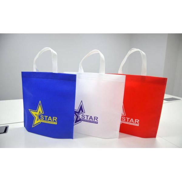 Промышленные полностью автоматические не сплетенные машина сумки/сумка изготовляя оборудование 380В/220В