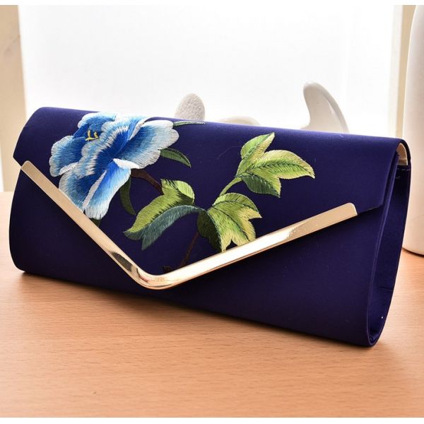 Women's floral embroidery evening bag clutch bag handbag retro national wind 2016 new spring models handbags