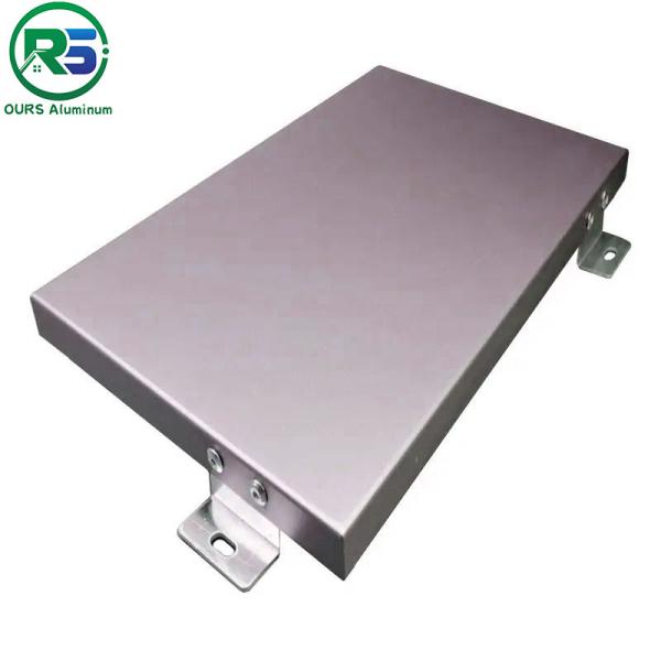 As telhas arquitetónicas de alumínio onduladas à prova de fogo do teto do metal dos painéis de parede suspenderam 200mm