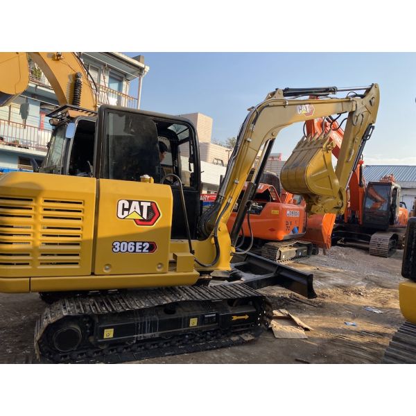 Secondhand Caterpillar Excavator Origianl Japan Used CAT 306E2 Crawler Excavator 6 Ton Construction Machinery