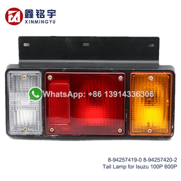 24V ISUZU 100P 600P Tail Lamp with PP + PC Housing and 1 Year Warranty