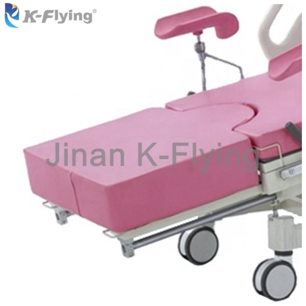 Lit électrique soignant électrique de la livraison de lit de gynécologie obstétrique en acier portative