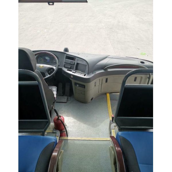 2015 coche usado asientos Bus LCK6101 del año 47 ZHONGTONG con el aire acondicionado para el turismo