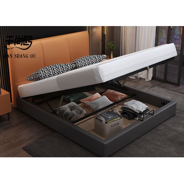 Contrast Color Upholstered Fabric Bed , Cushioned Platform Bed With Pneumatic Storage