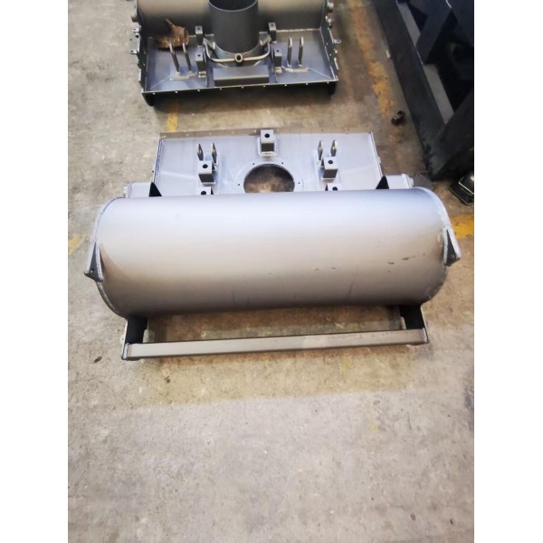 Fast-Change Height-Adjustable Road-Adaptive Suction Nozzle Weldment for Compact Sweeper Trucks
