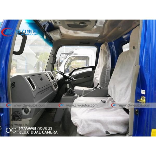 5cbm RHD Howo 4x2 Fuel Oil Delivery Truck For Diesel Refueling