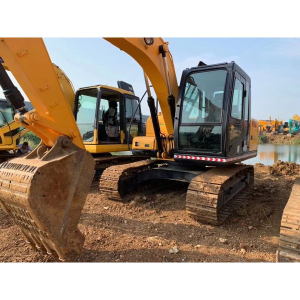 Used Hyundai Excavator 110 110-7 with Original Hydraulic Valve 11TON Operating Weight
