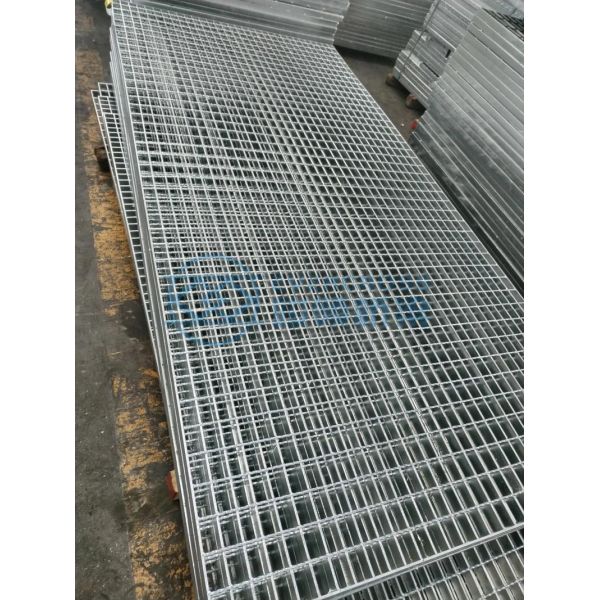 Горяче-погруженная оцинкованная противопоскачивающаяся платформа стальной решетки