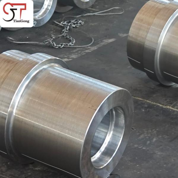 Extrémités de cylindres forgées pour vérins hydrauliques haute pression
