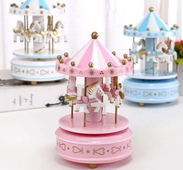 Merry go round Plastic Electronic Products , Roundabout Turntable Music Box 18X11X11 cm