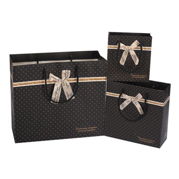 Chinese Factory Sales Korean Black Spotted Gift Bags Paper Bags Handbags Bags Gift Bags