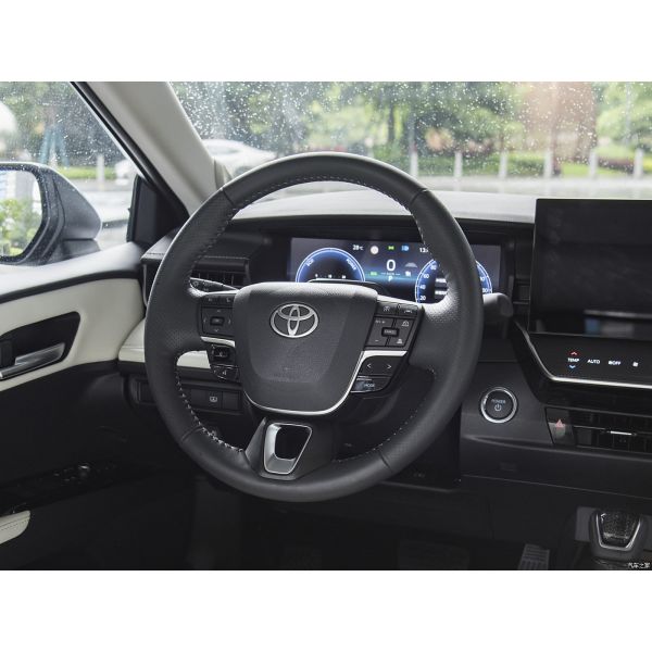 2024 Toyota Camry 2.0L Sports Plus Sedán híbrido FWD Dirección izquierda con motor único 4915*1840*1450 para los mercados chinos
