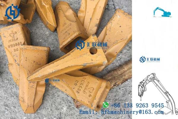 PC400 PC450 PC500 Komatsu Bucket Teeth , 208-70-14152 Mini Digger Spares