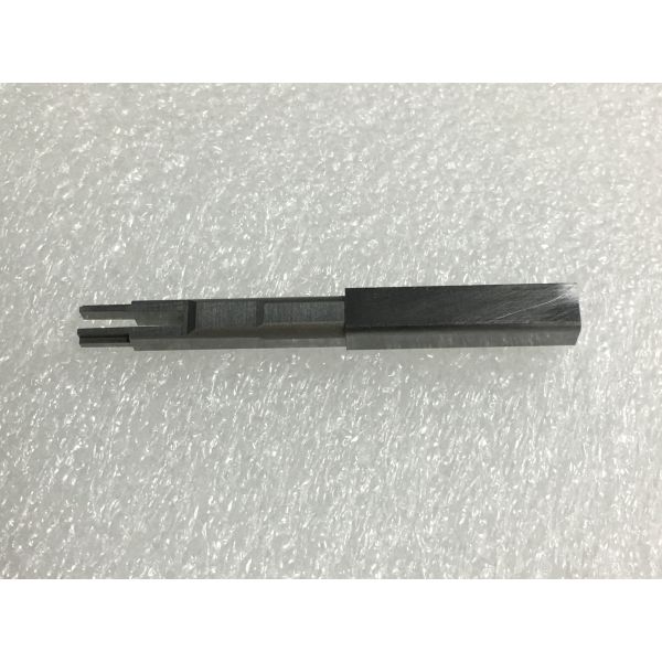 Plastic Mold Components SKD61 Mold Spare Parts Fine Grinding & EDM