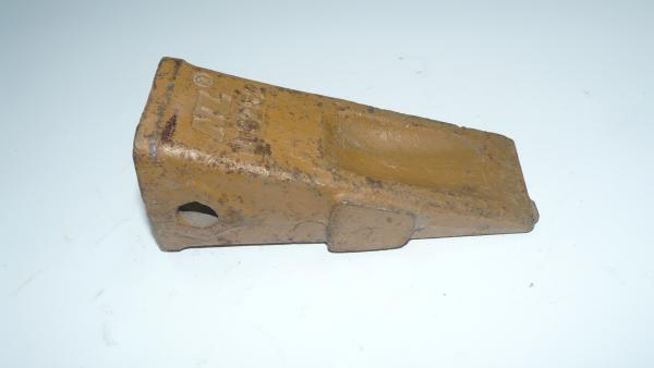 1U3252 Pièce de rechange pour excavatrice de machines de construction, dent de godet en acier moulé en alliage d'acier
