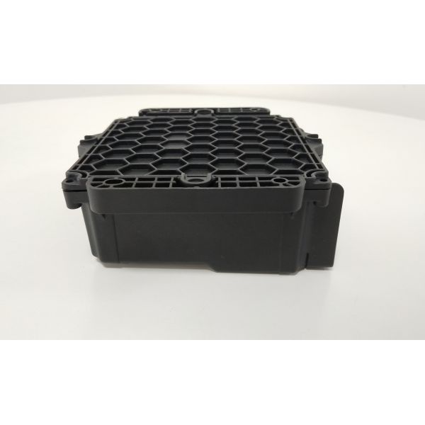 Las piezas moldeadas plásticas de encargo de LUPOX GP2156F HQPL000203 engrasan la inyección