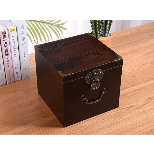 Customized Logo Acceptable Vintage Style Wooden Jewelry Gift Box with Lock and Key