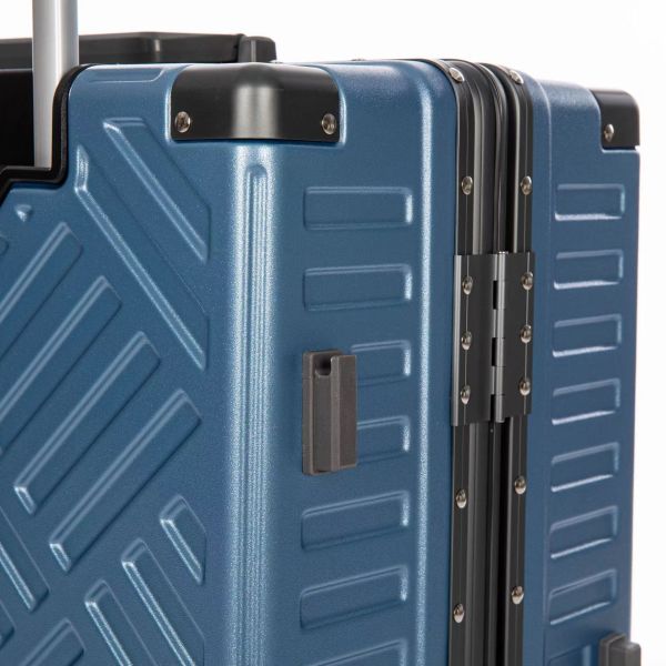 Aluminum Frame Hard Travel Luggage Suitcase Customizable Odor Free