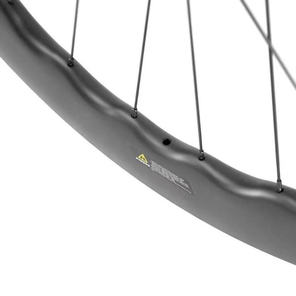 Carbon Fiber UD Matte 700C Disc Brake Wheelset Customized Racing Bike Wheels Spokes Pillar 1423