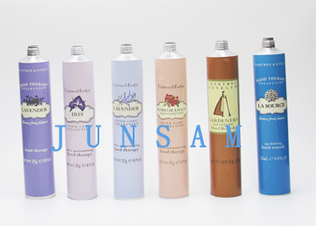 Elongated Nozzle Aluminum Tube Container Light Weight Small Dosage D13.5MM