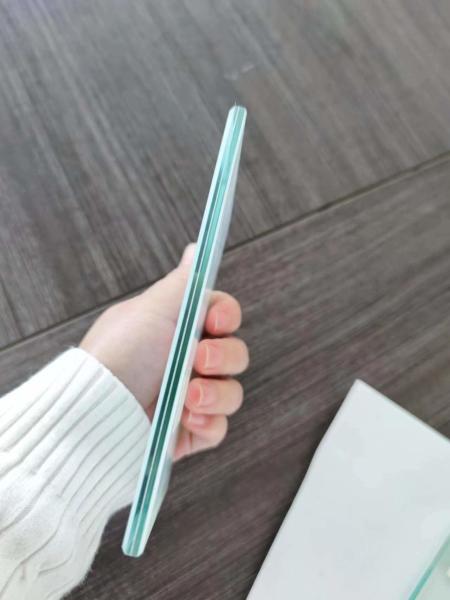 1.6mm 1.8mm 6mm Clear Float Glass For Clock Cover Picture Frame