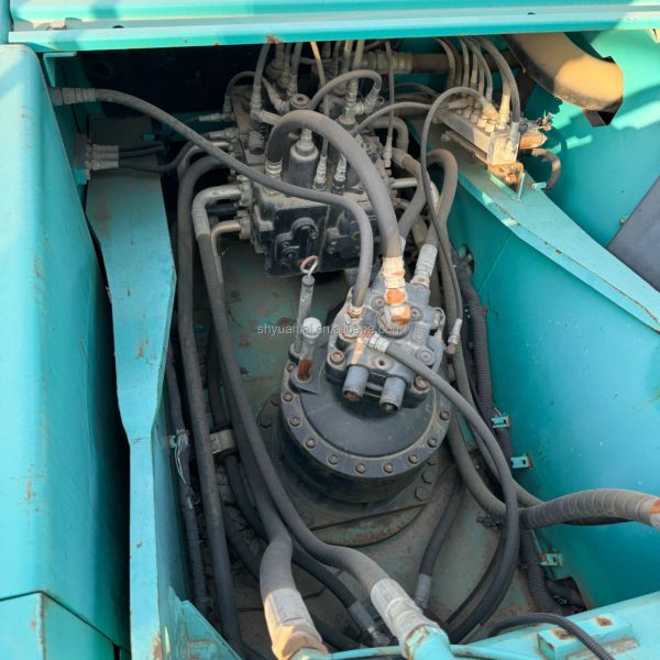 Excavateur Kobelco SK260 d'occasion avec conception en acier doux et puissance globale élevée