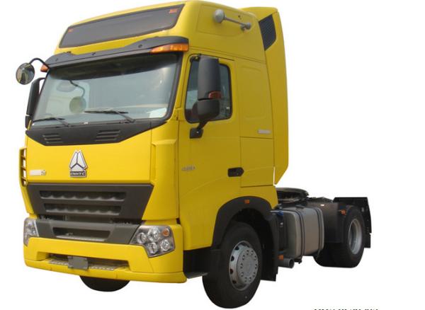 Big Loading Capacity Prime Mover Truck SINOTRUK HOWO RHD 4X2 Euro2 290HP ZZ4187M3511W