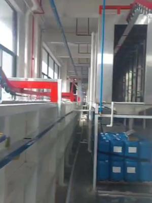 Machine automatique de revêtement en poudre à grande vitesse avec pulvérisation double couche pour revêtements haute durabilité