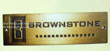 Dia10mm*3mm metal flower shaped tags for apparel & bags,aluminum alloy,can OEM per drawing