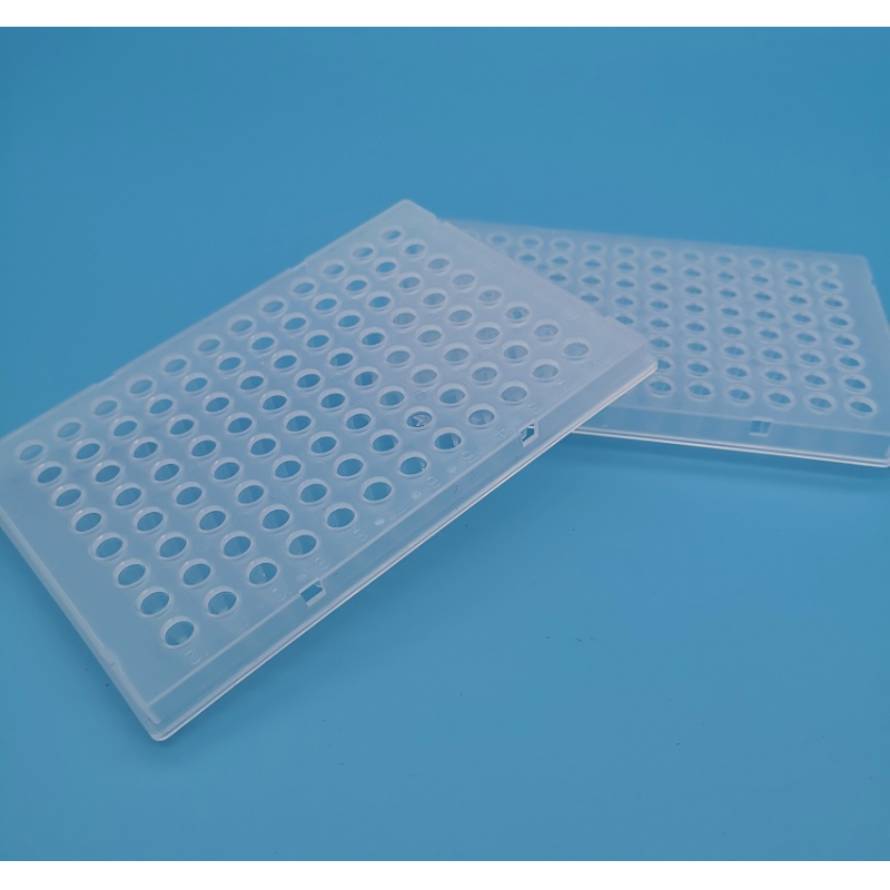 Transparent 0.1ml PCR 96 Well Semi Skirted PCR Plate