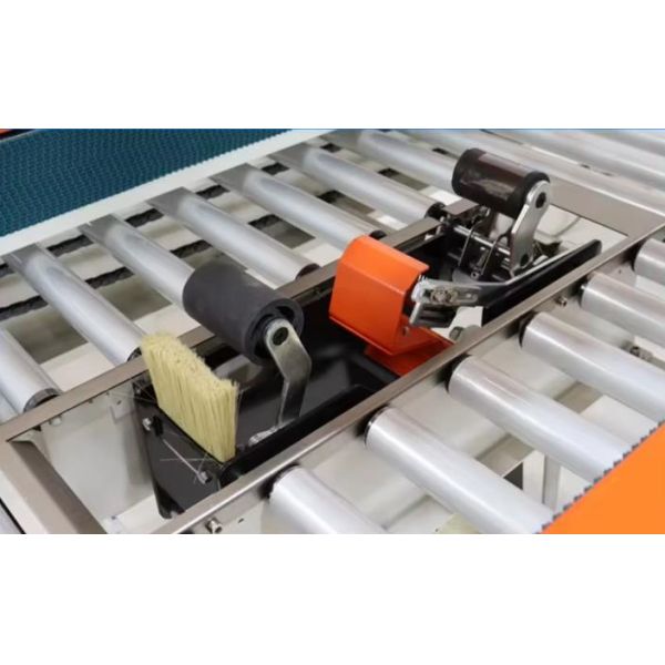 Adjustable Carton Flap Folding and Sealing Machine for Various Carton Heights