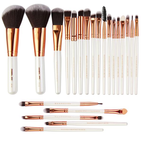 High quality Wood Handle Makeup Brushes Fan Brush best make up brush