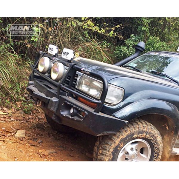 LC80 Rear 80 Series Land Cruiser Winch Bull Bar With Fuel Tank And Spare Tyre Bracket