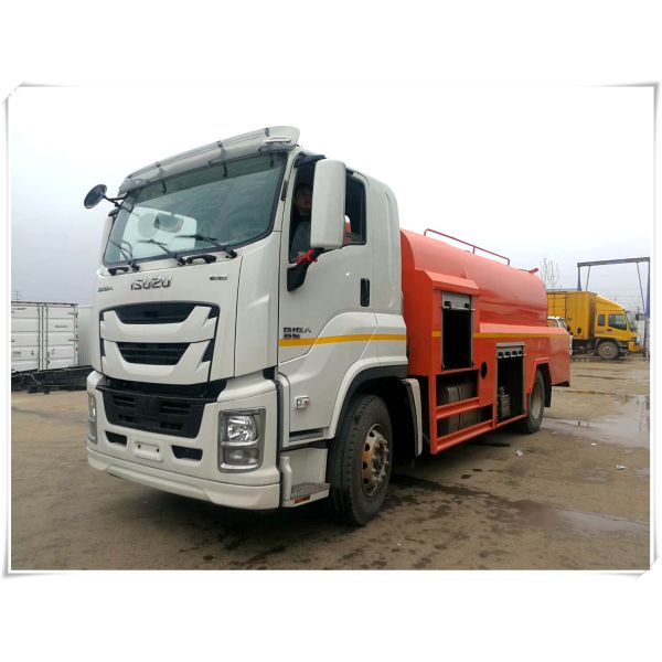 ISUZU Sewer Vacuum Truck , 15 Tons City / Factory Sewer Cleaning Truck 4x2