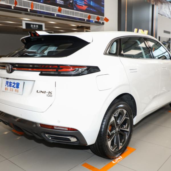 Carros usados pretos brancos de Changan uni K SUV dos carros de EV populares