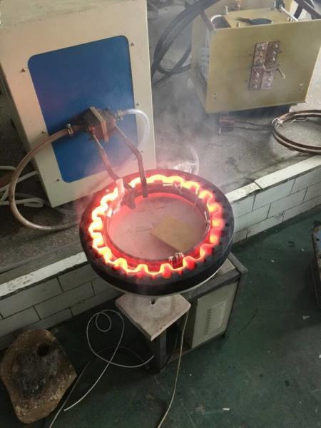 100kw Shaft Induction Hardening Machine IGBT 50KHZ Heat Treatment For Gears