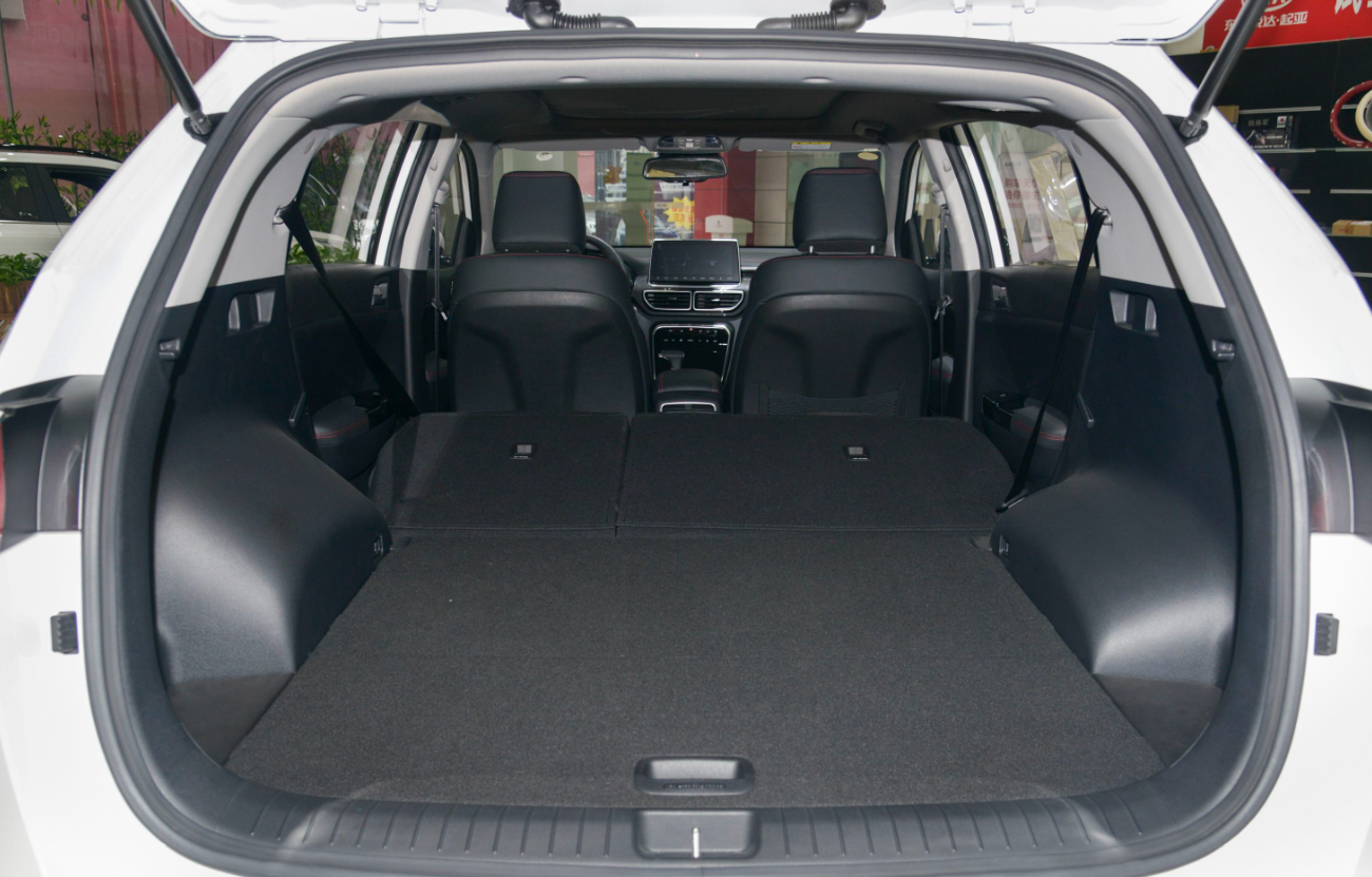 Компактные автомобили СУВ на бензине Люксруй КИА КС5 2021 1.6Т Авто 4ВД