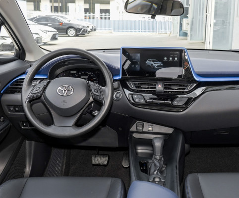 Версия 2023 Lingxian спаренного двигателя спаренного двигателя 2.0L Тойота C-HR умная электрическая гибридная