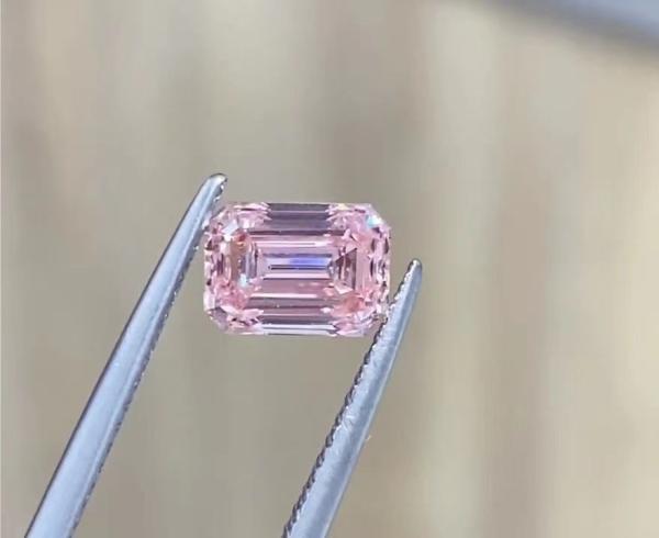 High Clarity VS1 Symmetrical Pink Emerald Cut Diamond Lab Grown