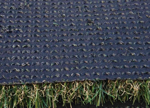 PE Grama de colocação artificial Dtex 12000 para campos desportivos com diâmetro 5/8'